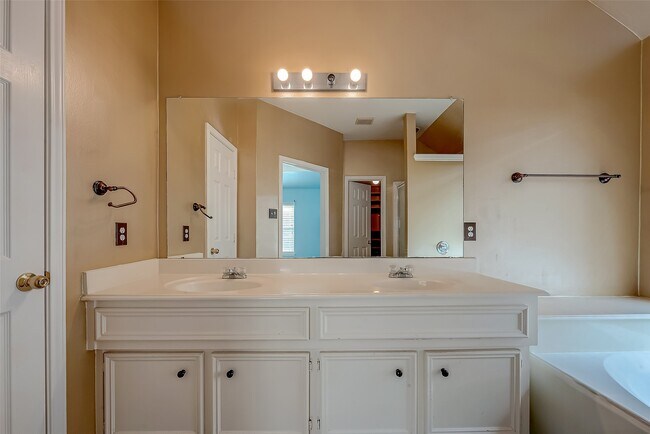 Building Photo - 2102 Cory Crossing Ln