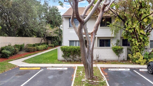 Building Photo - 3541 NW 99th Terrace