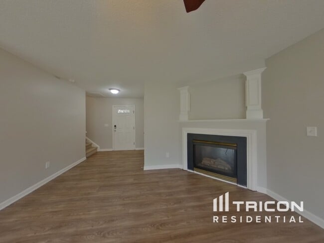 Building Photo - 12724 Deaton Hill Dr