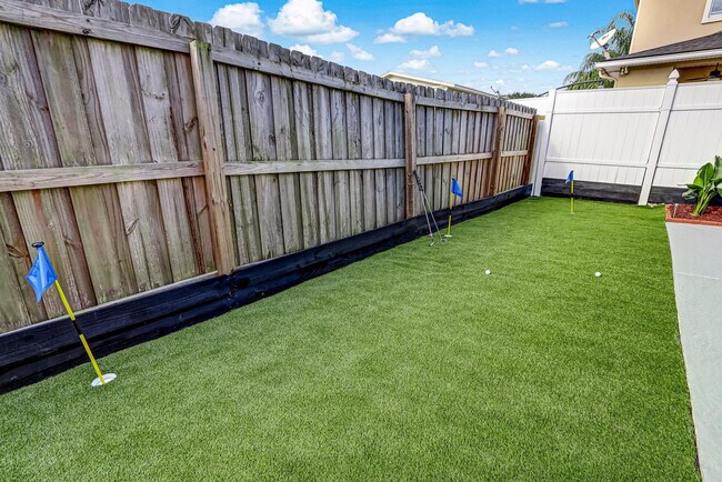 Building Photo - 156 Meadow Ave