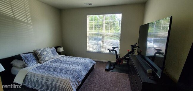 Building Photo - 2 br, 2 bath Condo - 3825 Doc Berlin Dr.
