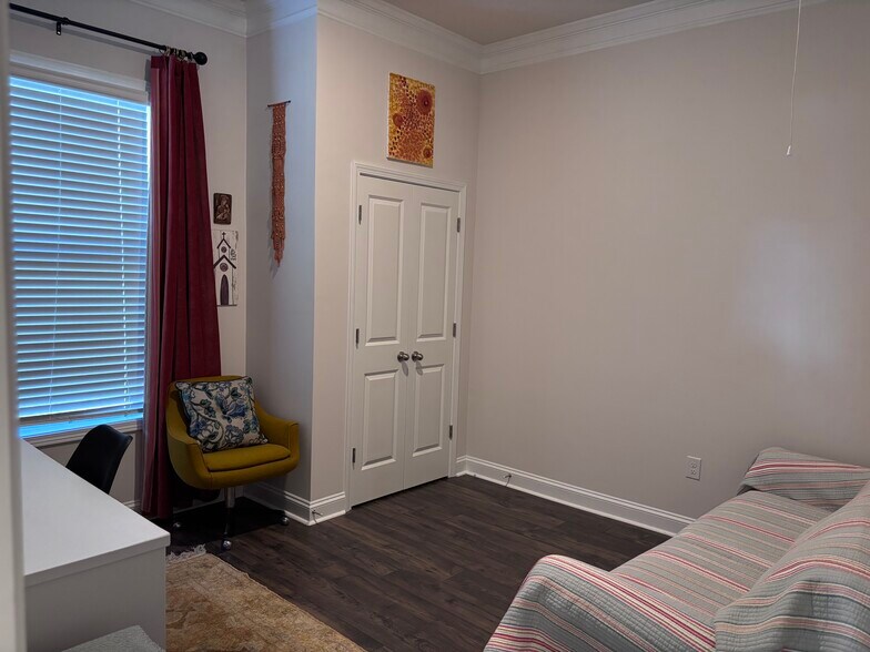 3 Bedroom Or Office Space? - 62 Fox Cove Rd