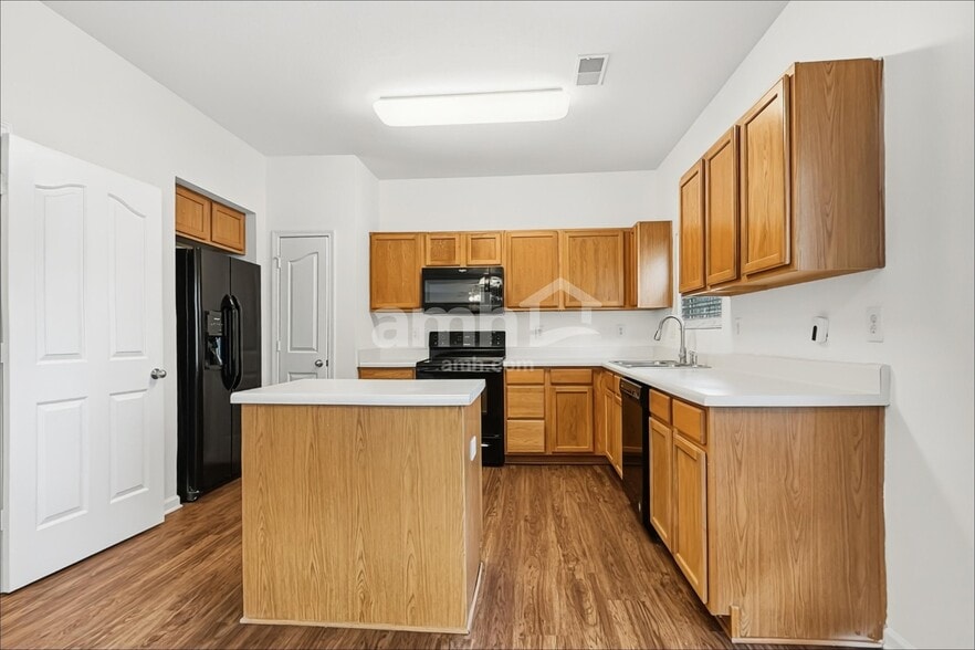 Building Photo - 14716 Castletown House Dr