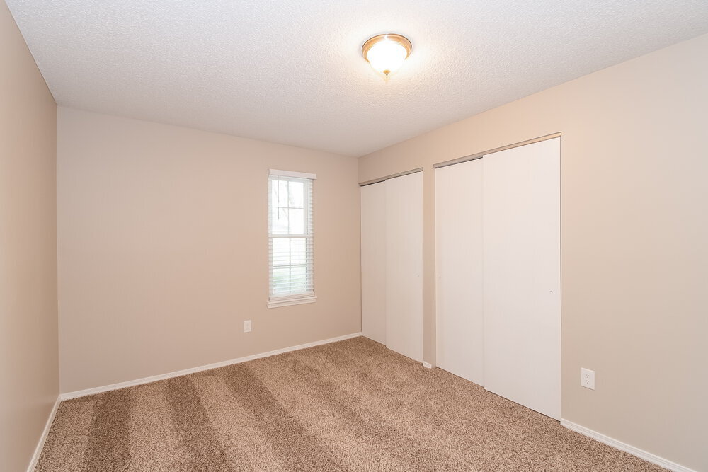 Building Photo - 10757 Spurs Ct