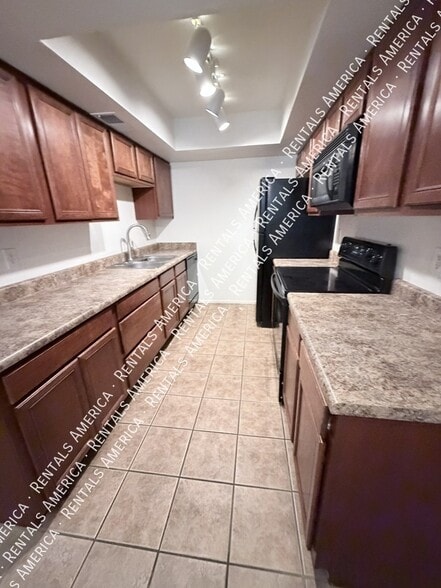 Building Photo - 1254 N 85th Pl