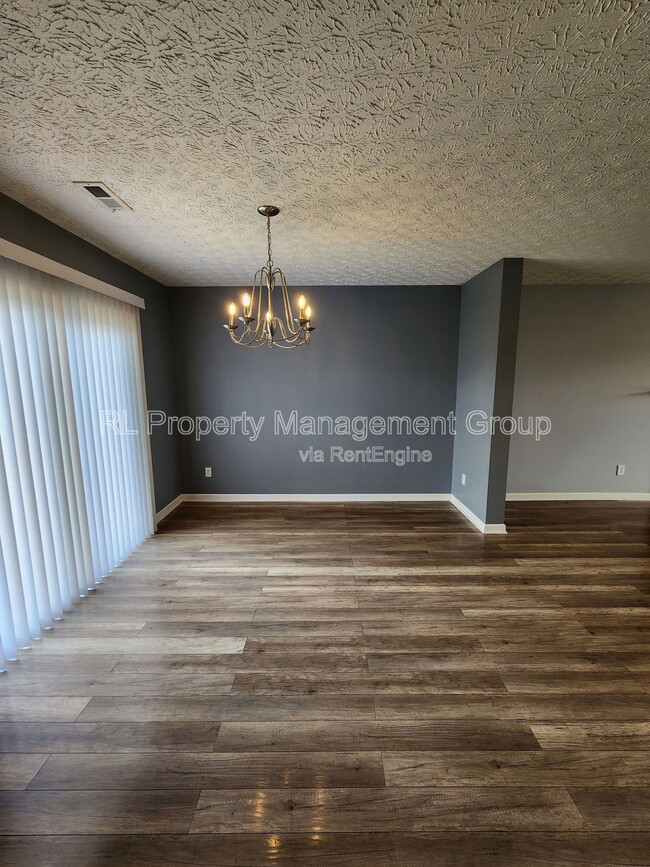 Building Photo - 1536 Magoffin Ave