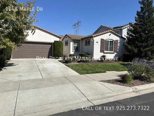 Building Photo - 1348 Maple Dr