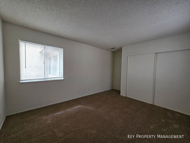 Building Photo - 5340 Retablo Ave