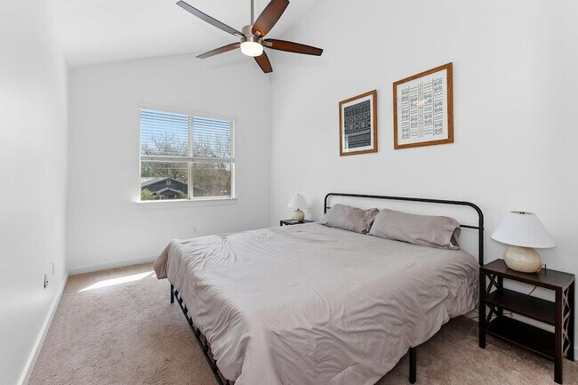 Building Photo - 4408 Banister Ln