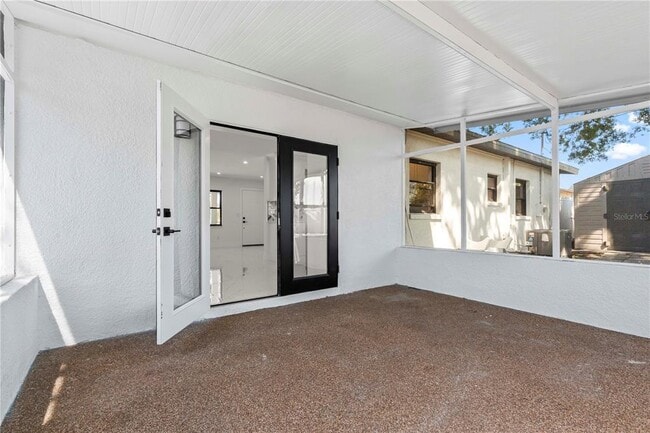 Building Photo - 8014 W Comanche Ave