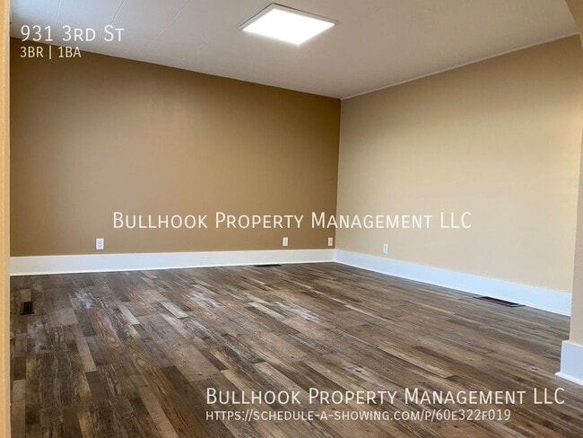 Building Photo - 931 3rd St