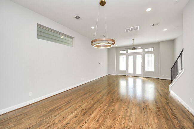 Building Photo - 1265A Bonner St