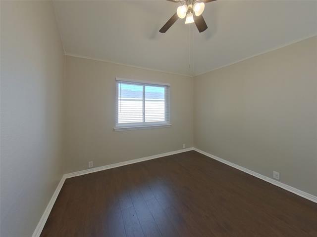 Building Photo - 541 Kerry St