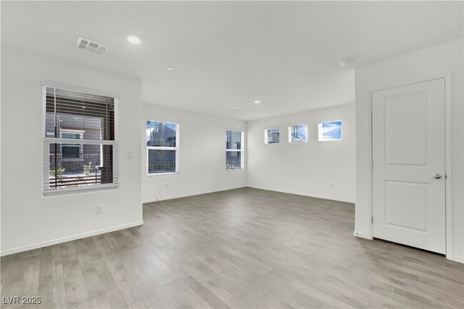 Building Photo - 1133 Scarlet Sparrow St