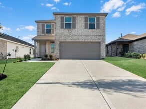 Building Photo - 25433 Carnation Ct