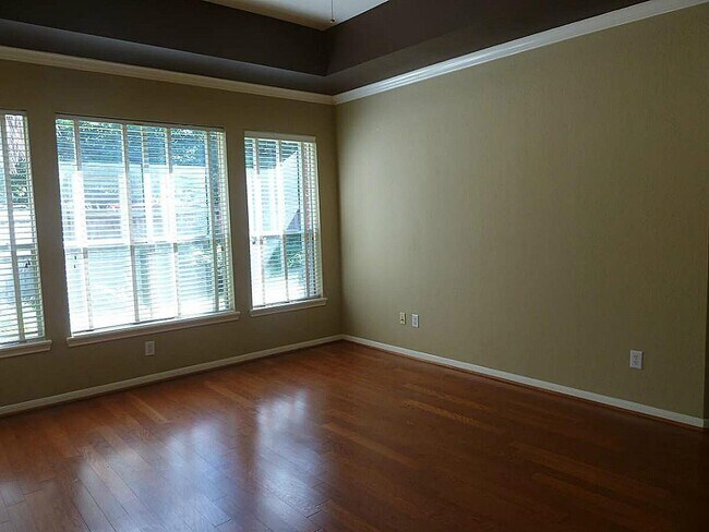 Building Photo - 22554 Bristolwood Ct