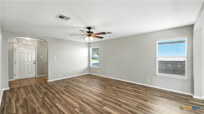 Building Photo - 2137 Dorman Dr