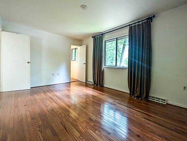 Building Photo - 11582 Embers Ct