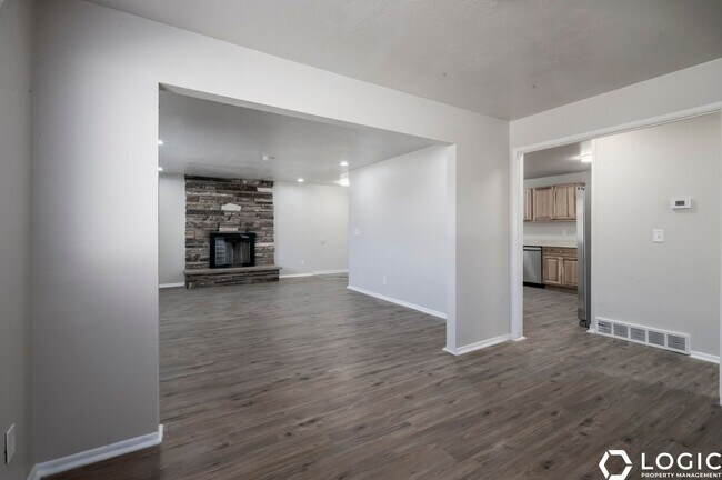 Building Photo - 7338 Rusty Dr