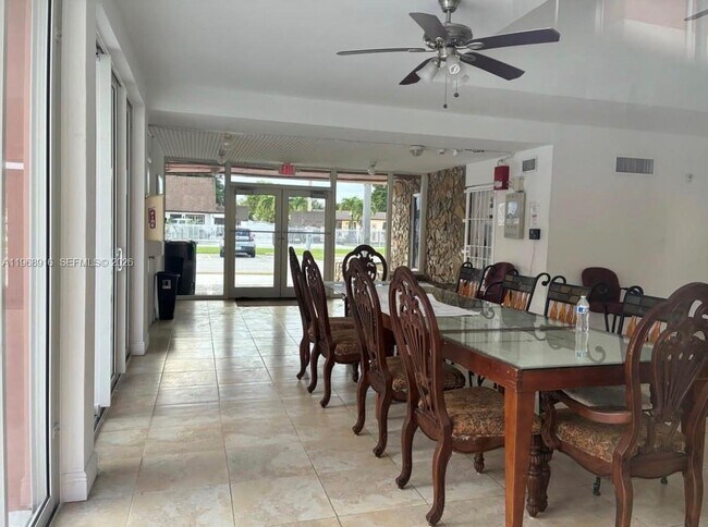 Building Photo - 19805 SW 114th Ave