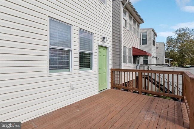 Building Photo - 908 Longfellow St NW