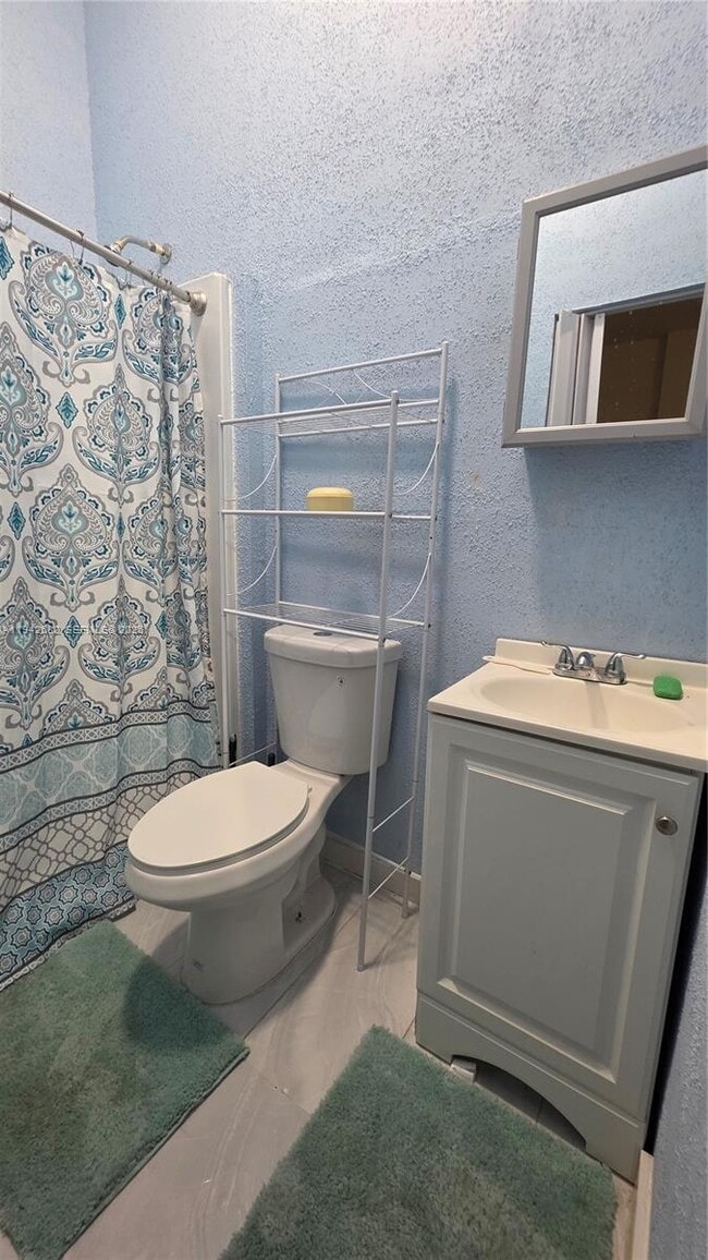 Building Photo - 1601 SE 17th St