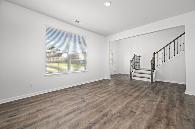 Building Photo - 1011 Alta Vis Ln