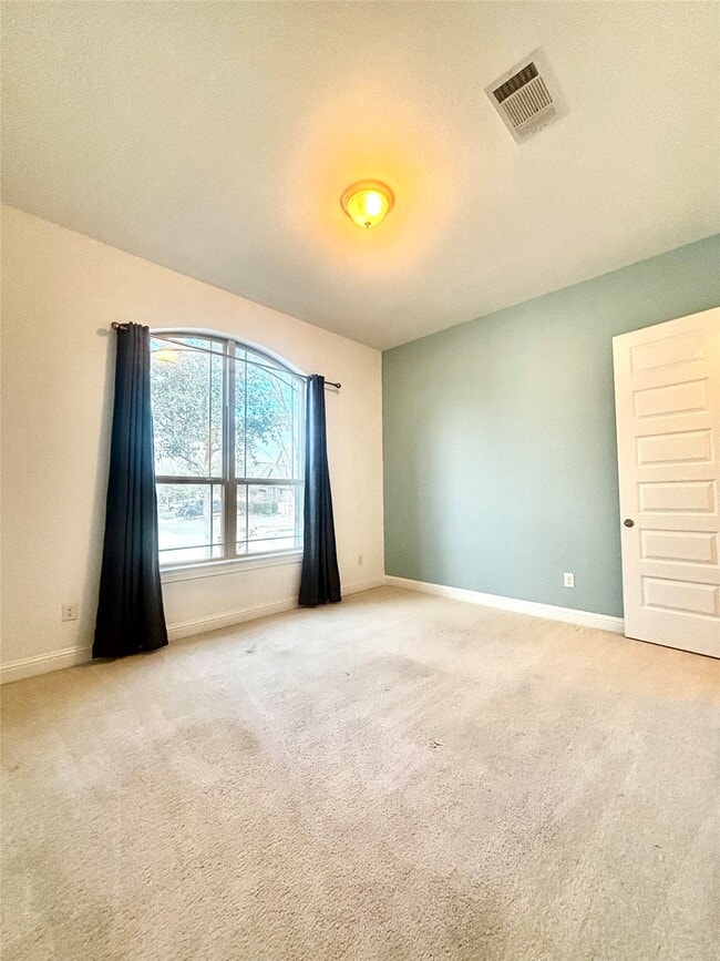 Building Photo - 13326 Lake Chesdin Rd