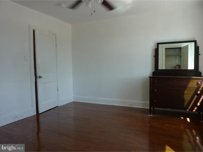 Building Photo - 428 N 31st St
