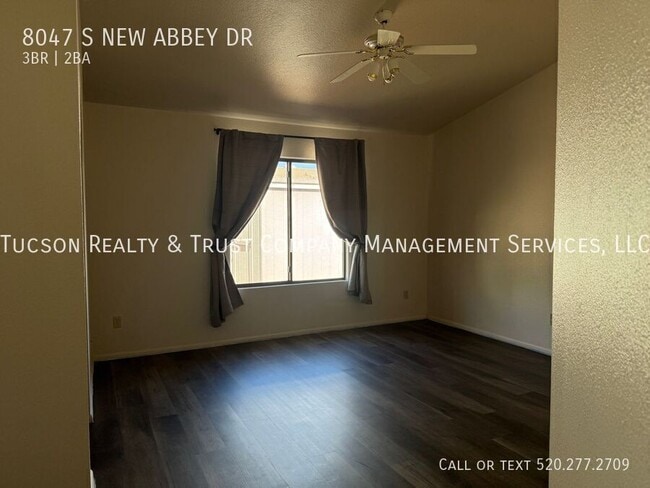 Building Photo - 8047 S New Abbey Dr