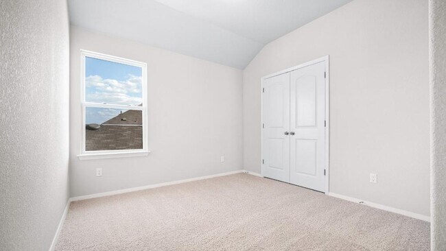 Building Photo - 208 Stein Rd