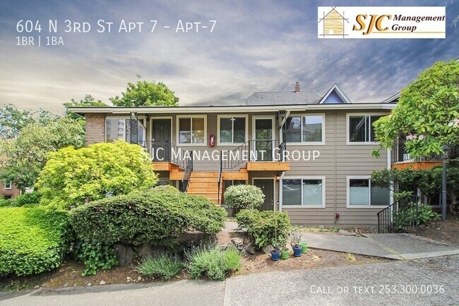 Primary Photo - 604 N 3rd St