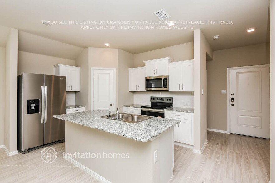 Building Photo - 417 Kaufman Dr