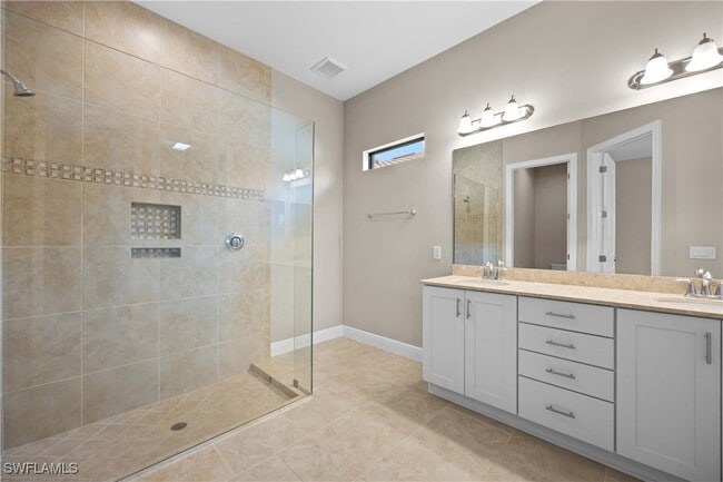 Building Photo - 4723 Abaca Cir
