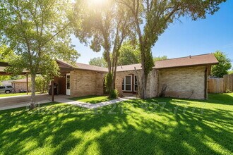 Building Photo - 1031 Ericson Dr