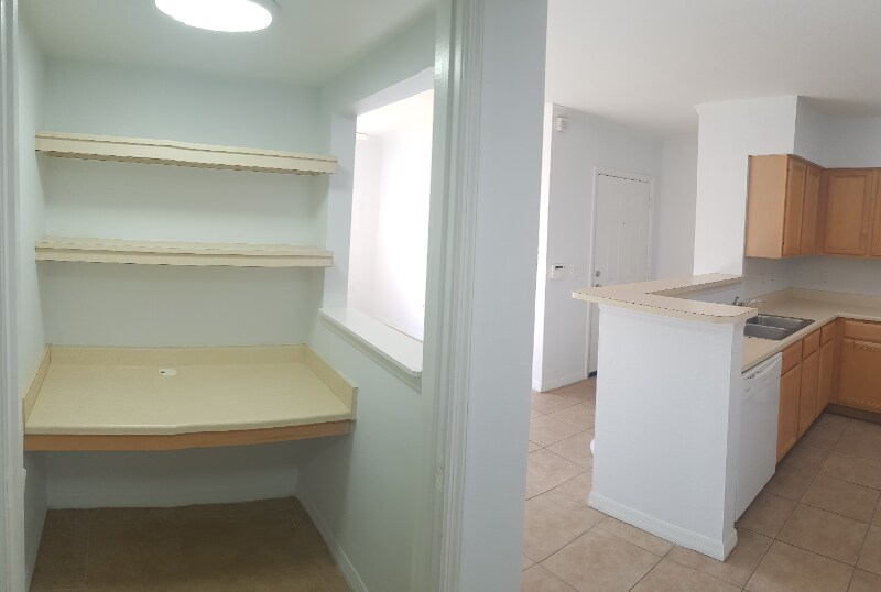 Building Photo - 1040 Villagio Cir