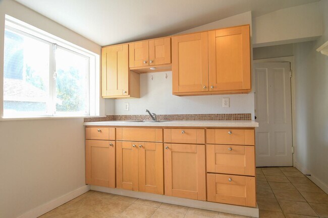 Building Photo - 9056 3rd Ave NW