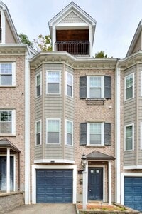 Building Photo - 38 Johnson St