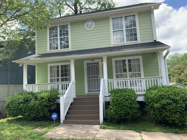 Building Photo - 1085 Garibaldi St SW