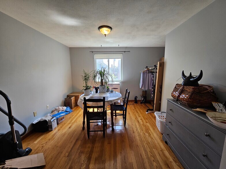 Dining room - 126 Highland Ave