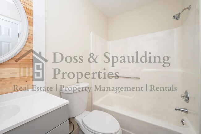 Building Photo - 3624 Heathrow Dr