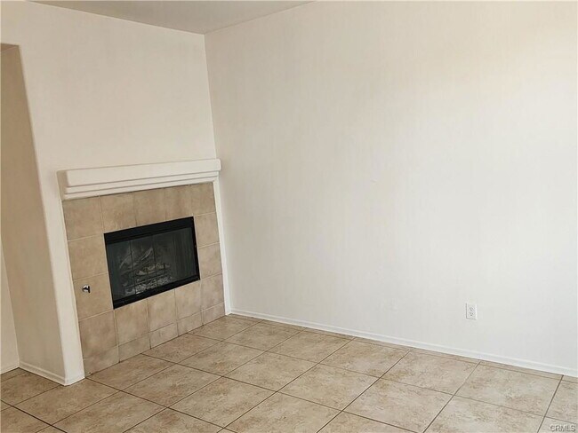 Building Photo - 13949 Katelyn St