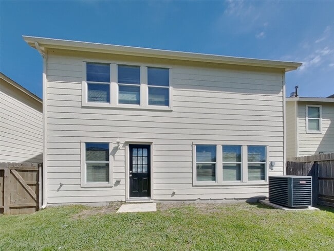 Building Photo - 2642 Skyview Shadows Ct