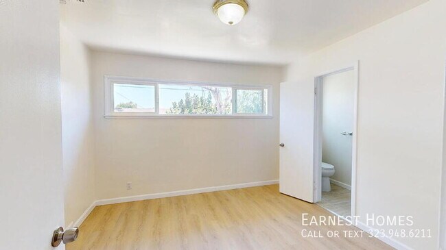 Building Photo - 9802 E Camino Real Ave