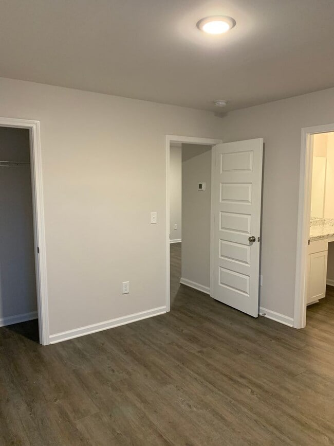 Building Photo - PRELEASING NOW!!- Three Bedroom | Two and a Half Bathroom Home in Cullman