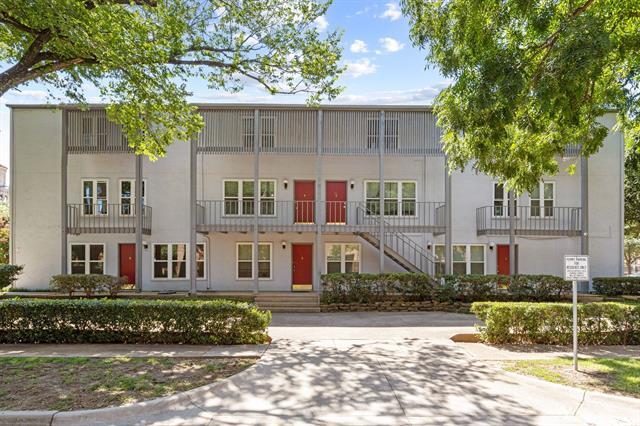 Building Photo - 3827 Gilbert Ave