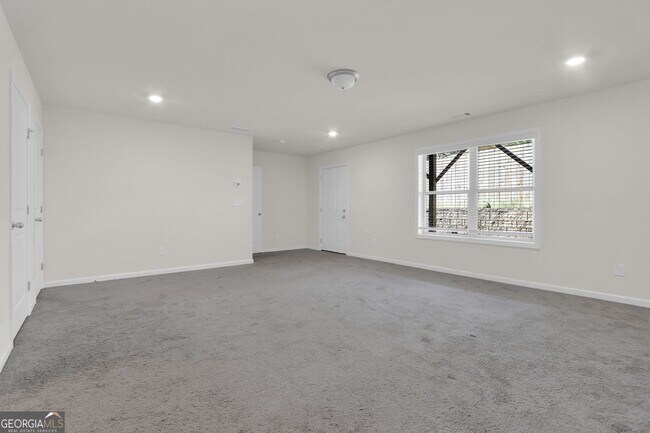 Building Photo - 232 Cashes Dr
