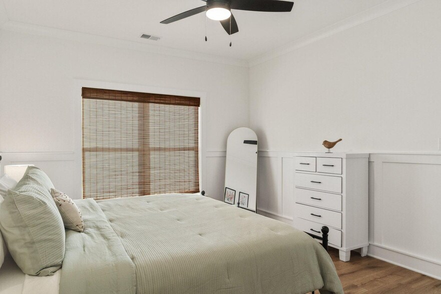 Building Photo - 93 Snyder Dr