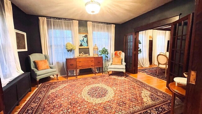 Building Photo - 177 Springfield St