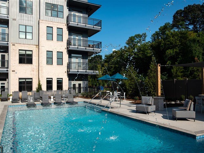 One Riverside 950 Riverside Dr Chattanooga Tn Apartment Finder